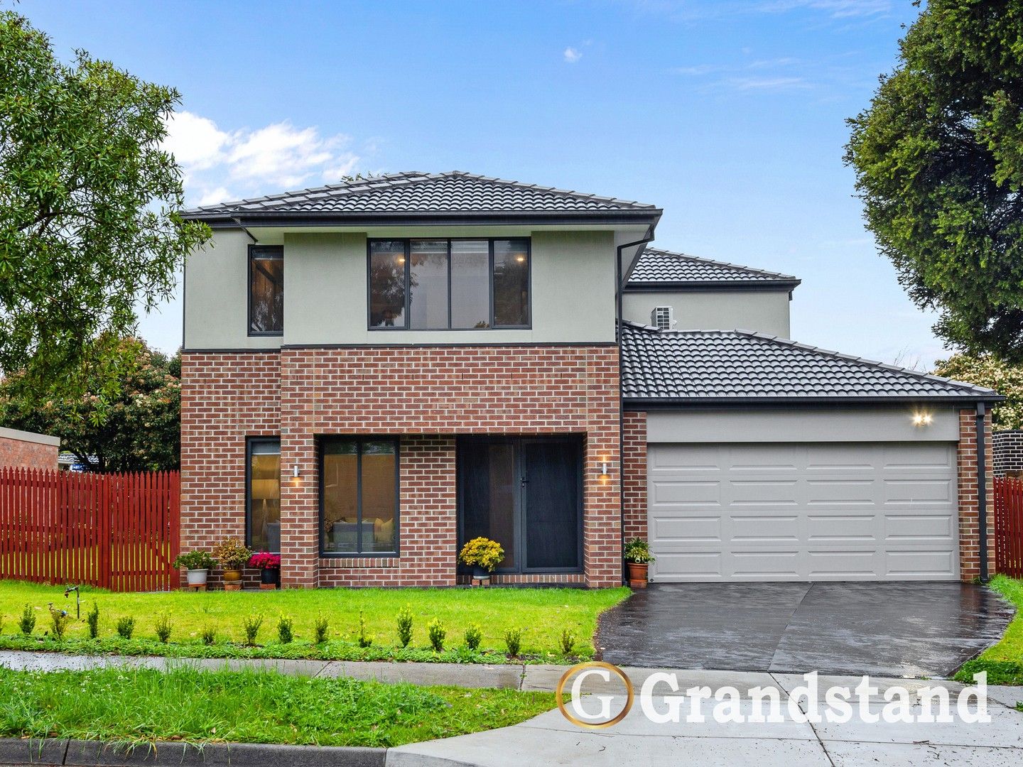 19 AVOCA WAY, Wantirna South VIC 3152, Image 0