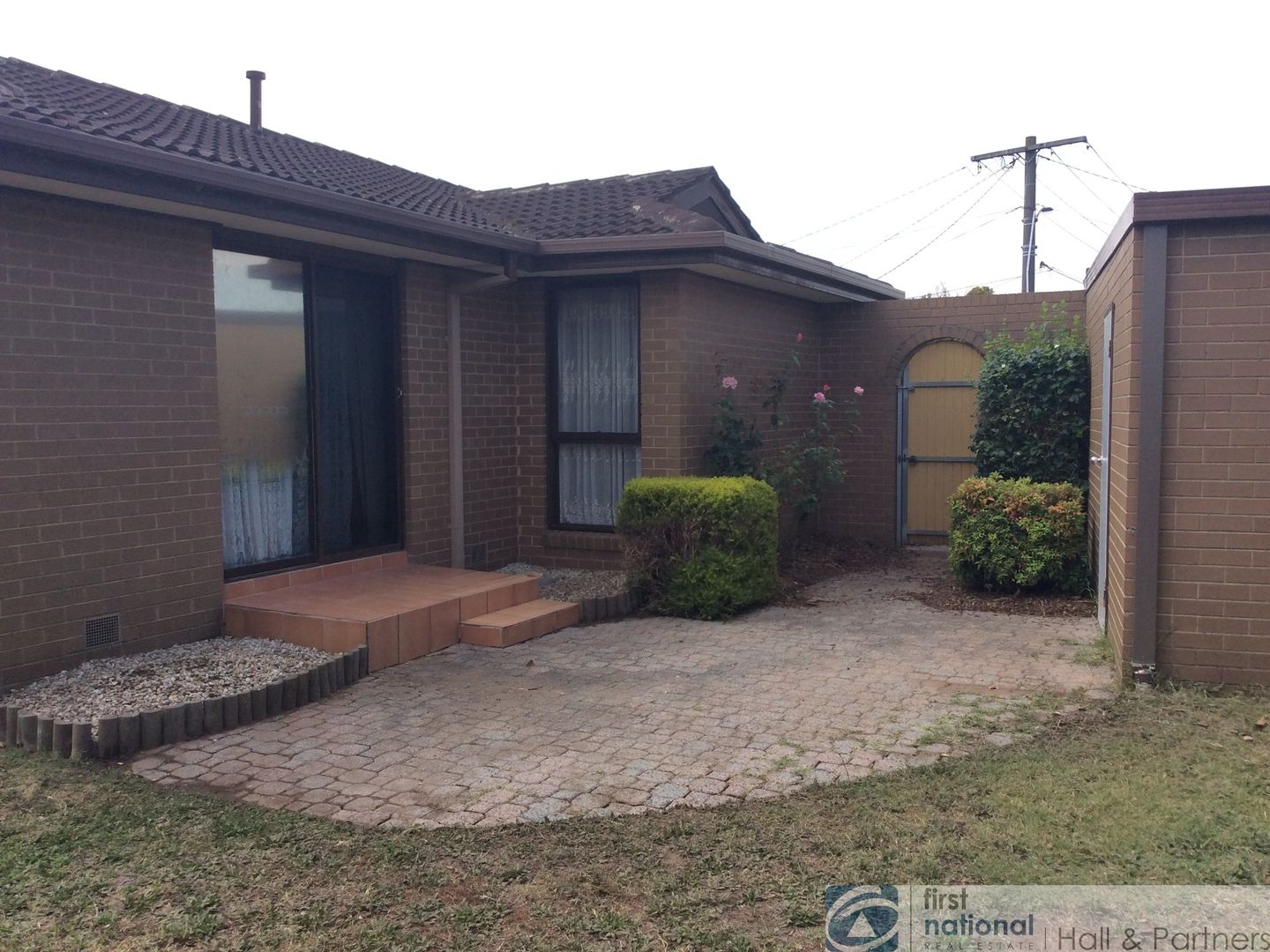 6 Mckenry Place, Dandenong North VIC 3175, Image 2