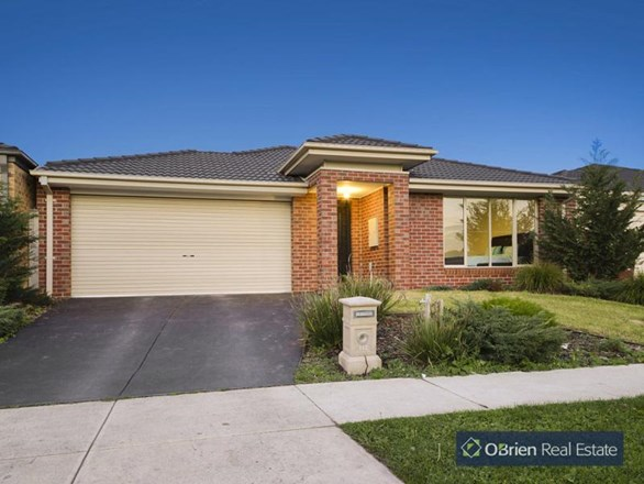 112 William Thwaites Boulevard, Cranbourne North VIC 3977