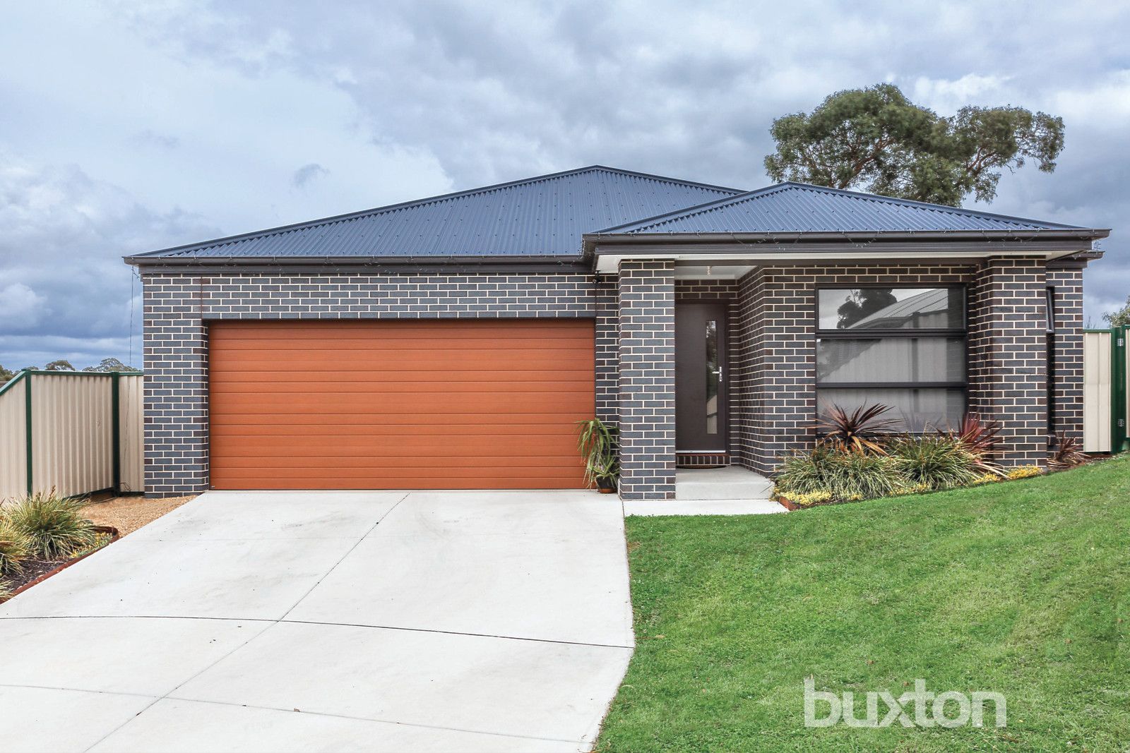 4 Burkella Close, Mount Clear VIC 3350, Image 0