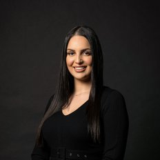 Suzanne Sulaiman, Sales representative