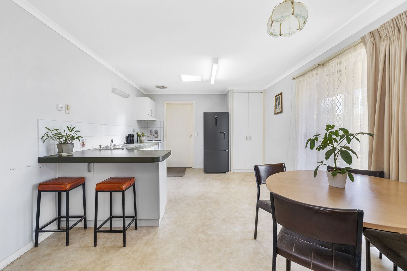 2/240 Lal Lal Street, Canadian VIC 3350, Image 2