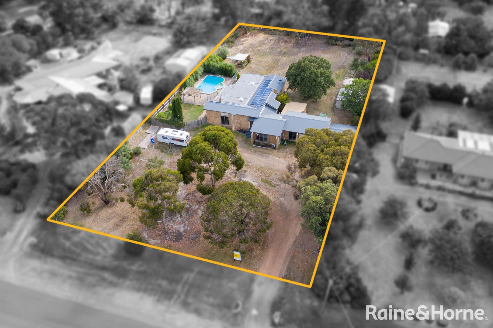 48 Gap Road, Riddells Creek VIC 3431, Image 2