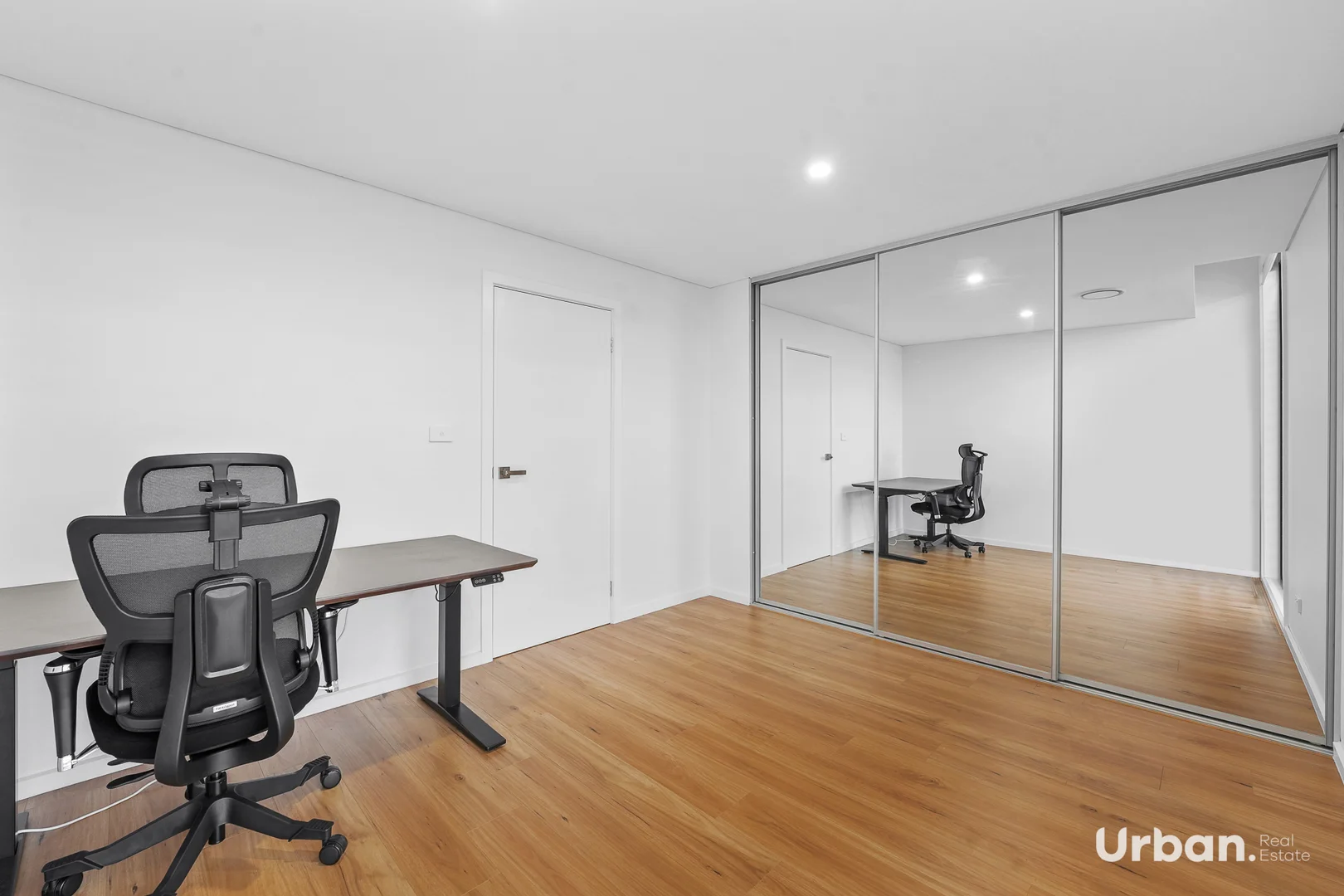 Additional image 10 of 5/30 Isabella Crescent, Glenfield NSW 2167