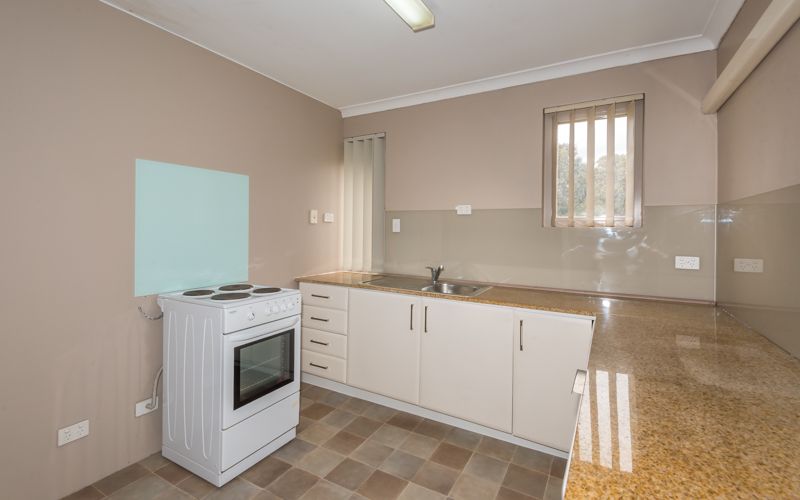 2 bedrooms Apartment / Unit / Flat in 8A/13 Blackburn Street MADDINGTON WA, 6109