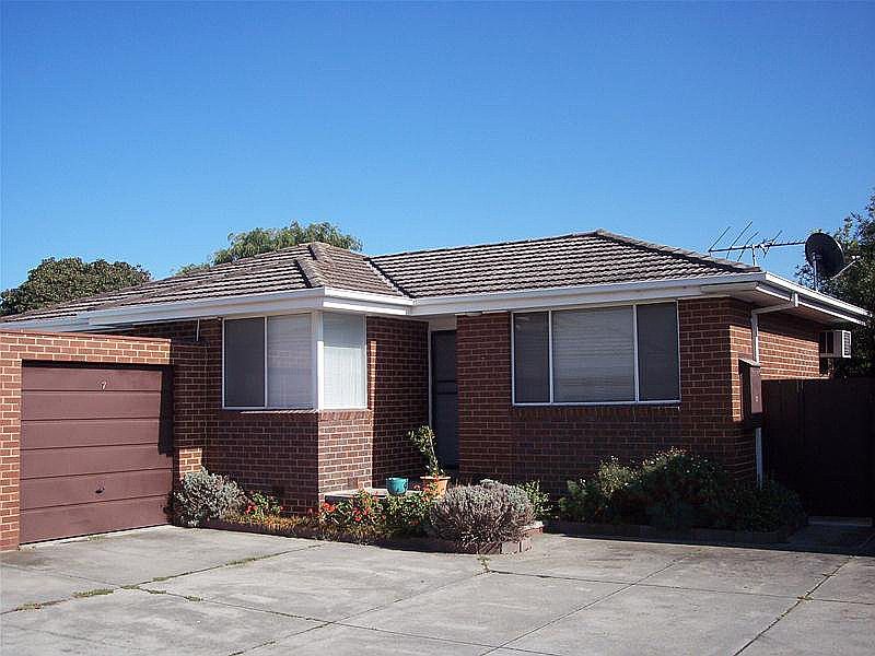 2 bedrooms Apartment / Unit / Flat in 7/27 York Street BONBEACH VIC, 3196