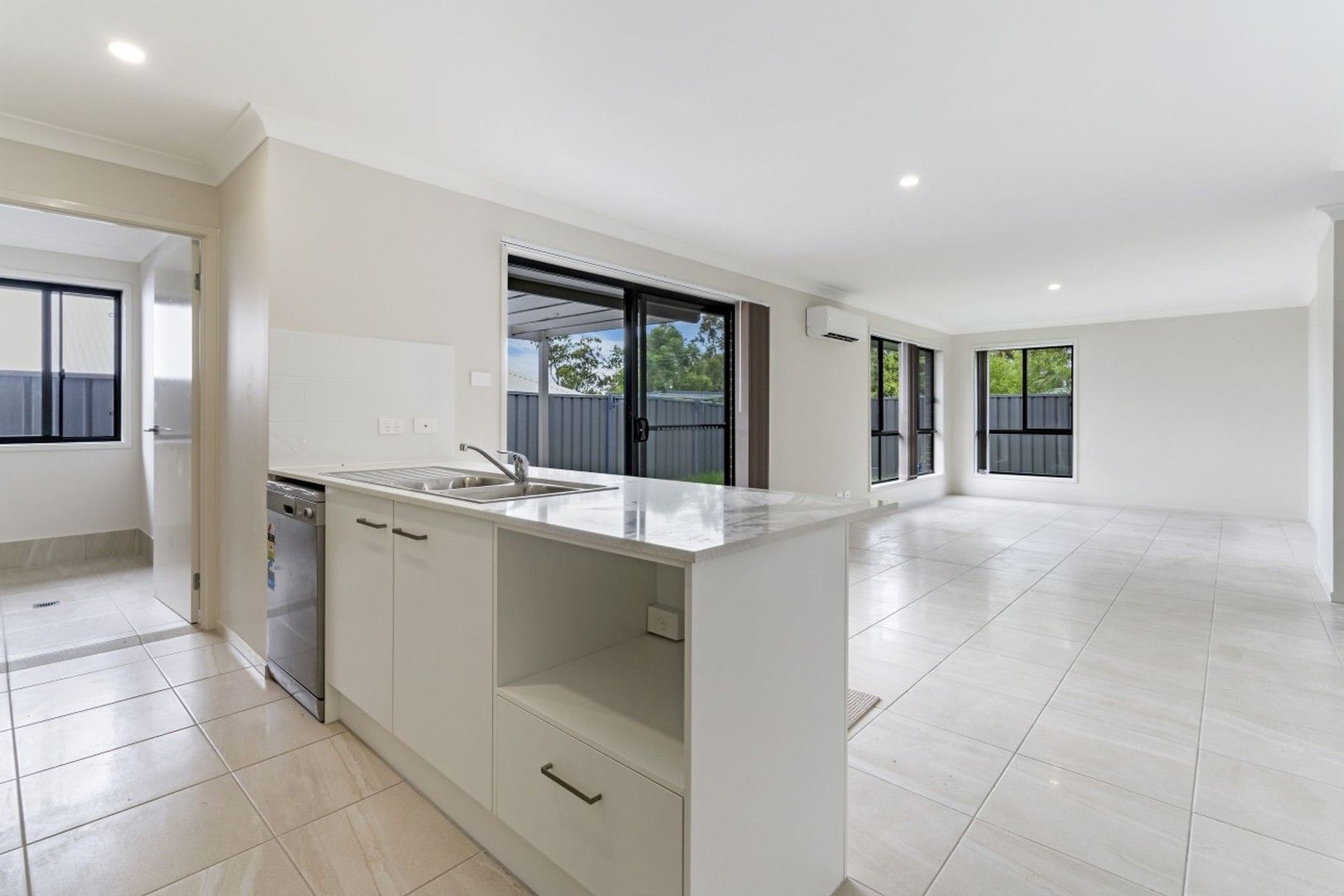 3 bedrooms House in 22 St Andrews Way FLETCHER NSW, 2287