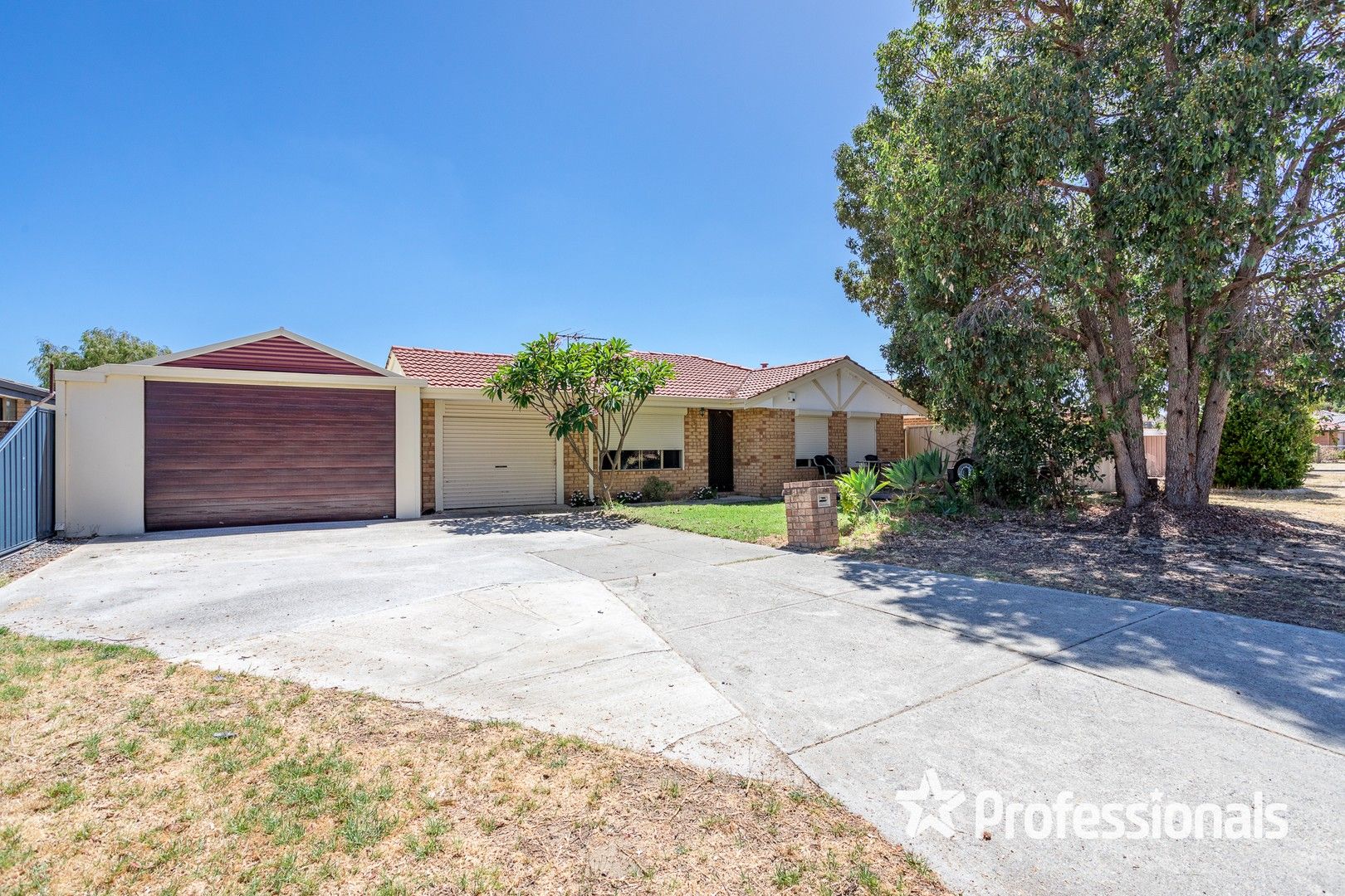 3 bedrooms House in 13 Morgan Road SEVILLE GROVE WA, 6112