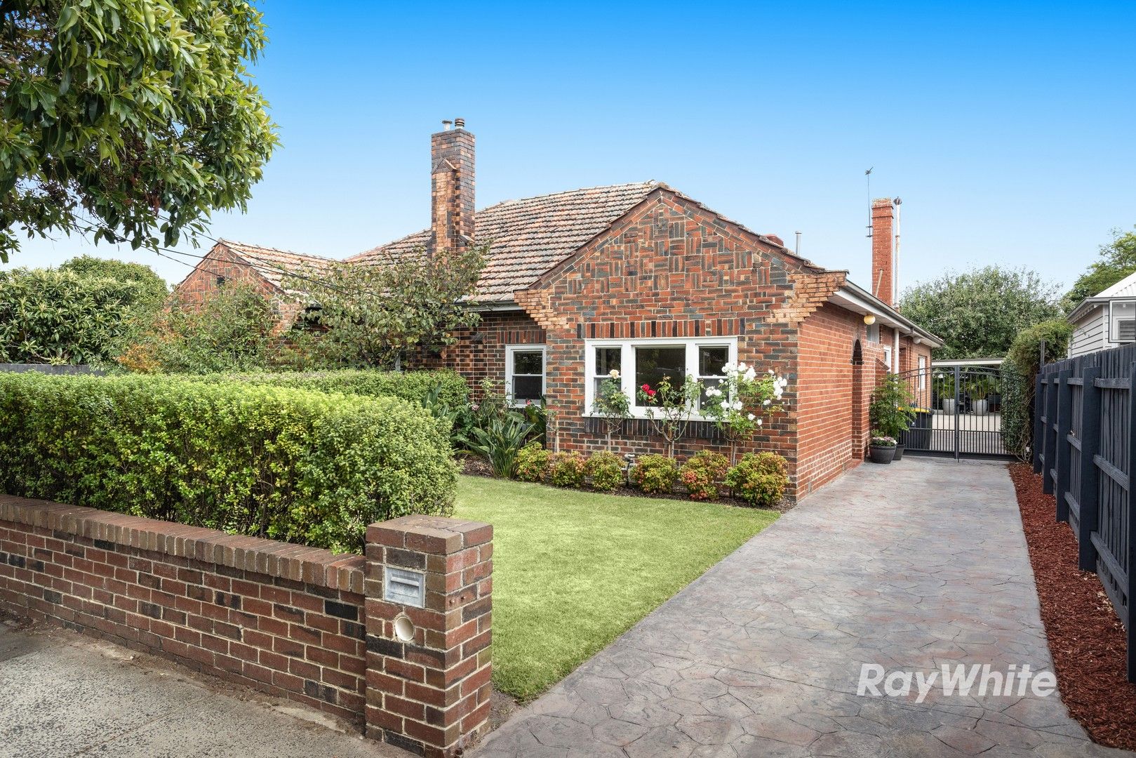 33 Paddington Road, Hughesdale VIC 3166, Image 0