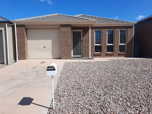 19 Phillips Street, Whyalla Stuart SA 5608