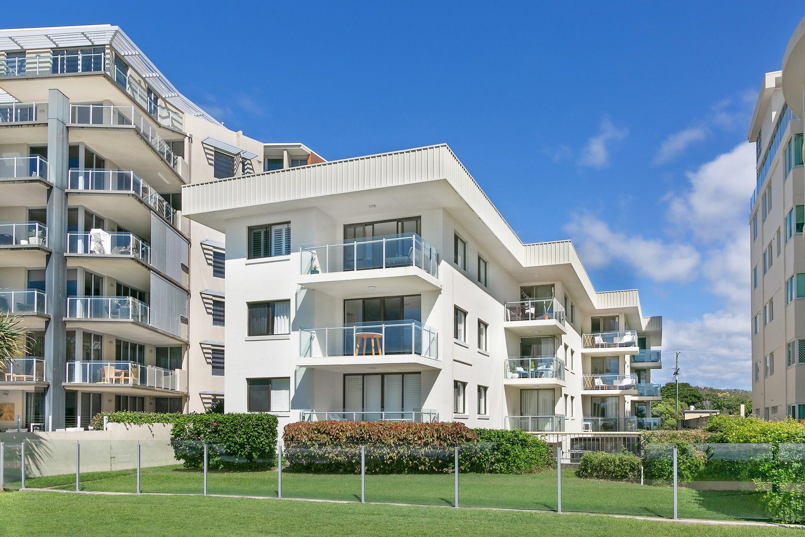 8/403 Golden Four Drive, Tugun QLD 4224, Image 2