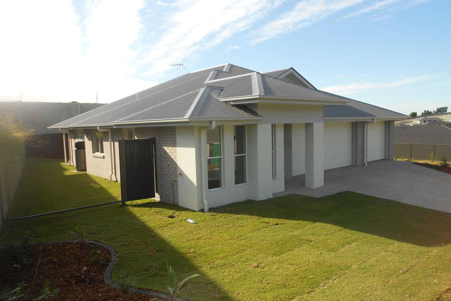 4 bedrooms House in 1/23 Dredge Circle BRASSALL QLD, 4305