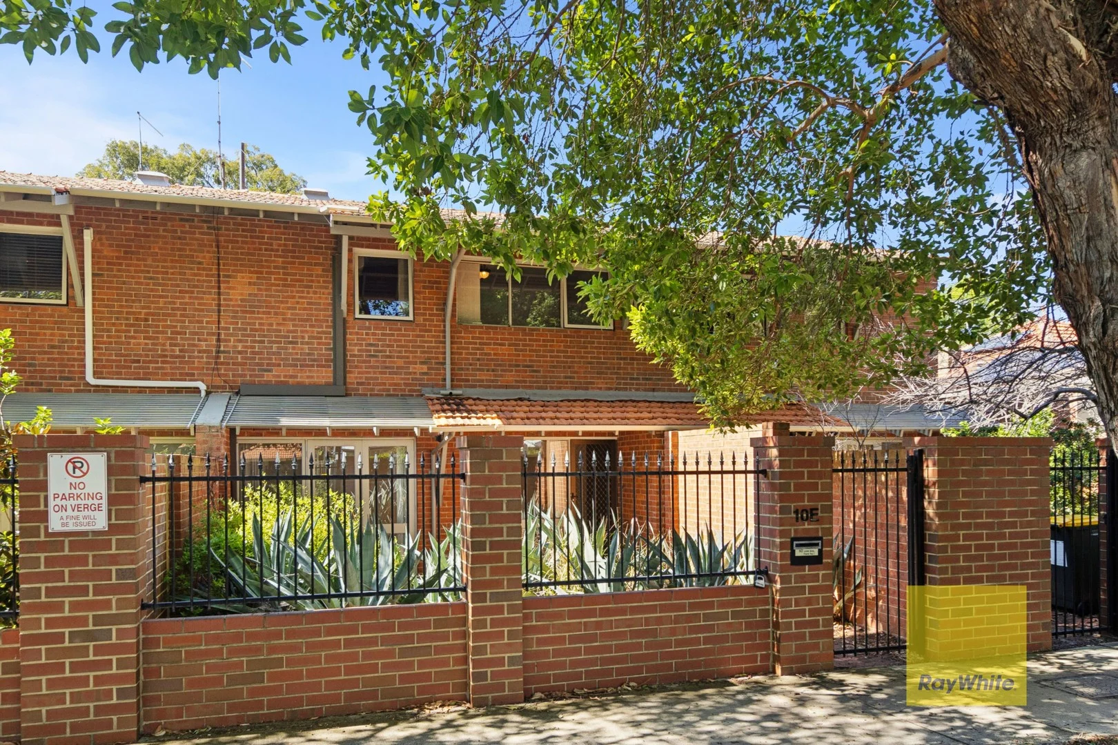 10E Kanimbla Road, Nedlands WA 6009