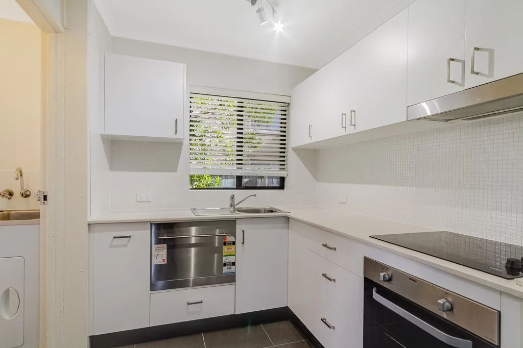 Additional image 4 of 2/44 Coolangatta Rd, Coolangatta QLD 4225