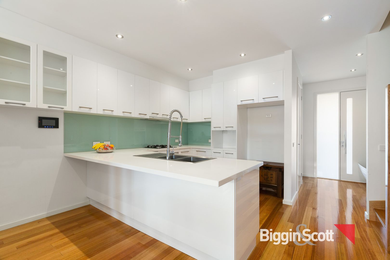 51 Garfield Street, Richmond VIC 3121, Image 2