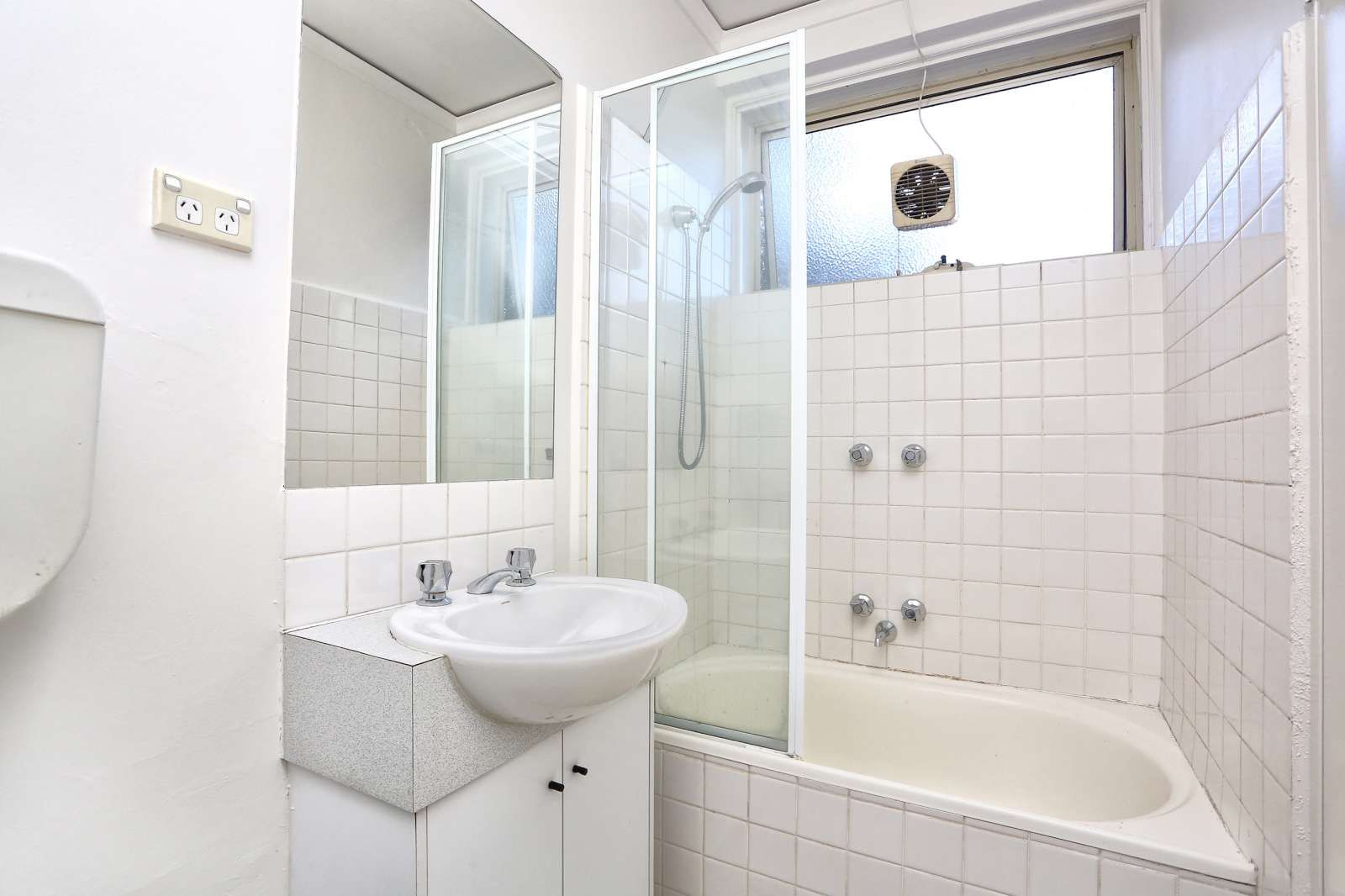 1 bedrooms Apartment / Unit / Flat in 14/7 Manningham St PARKVILLE VIC, 3052