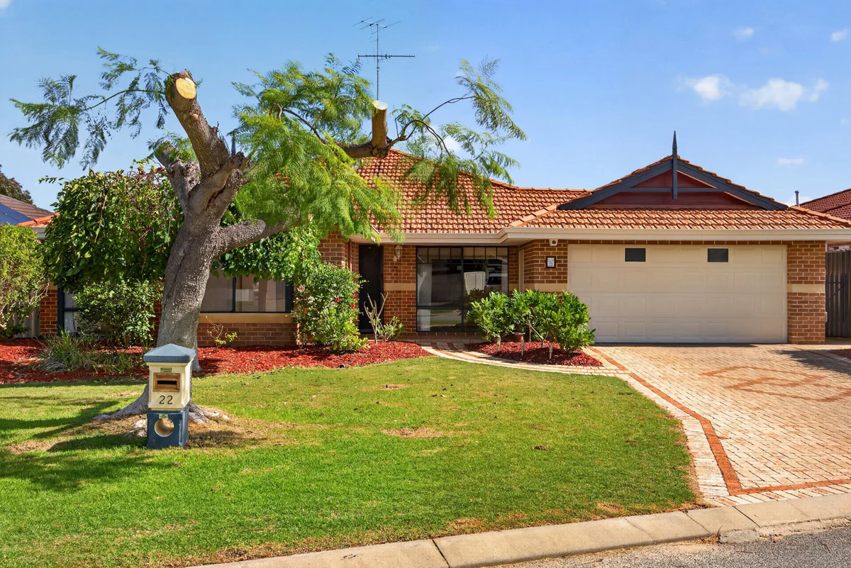 22 Suncrest Meander, Meadow Springs WA 6210