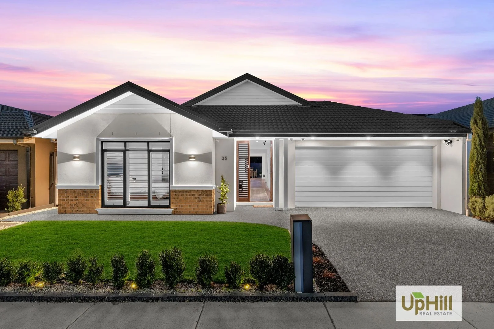 25 Pamir Circuit, Clyde North VIC 3978