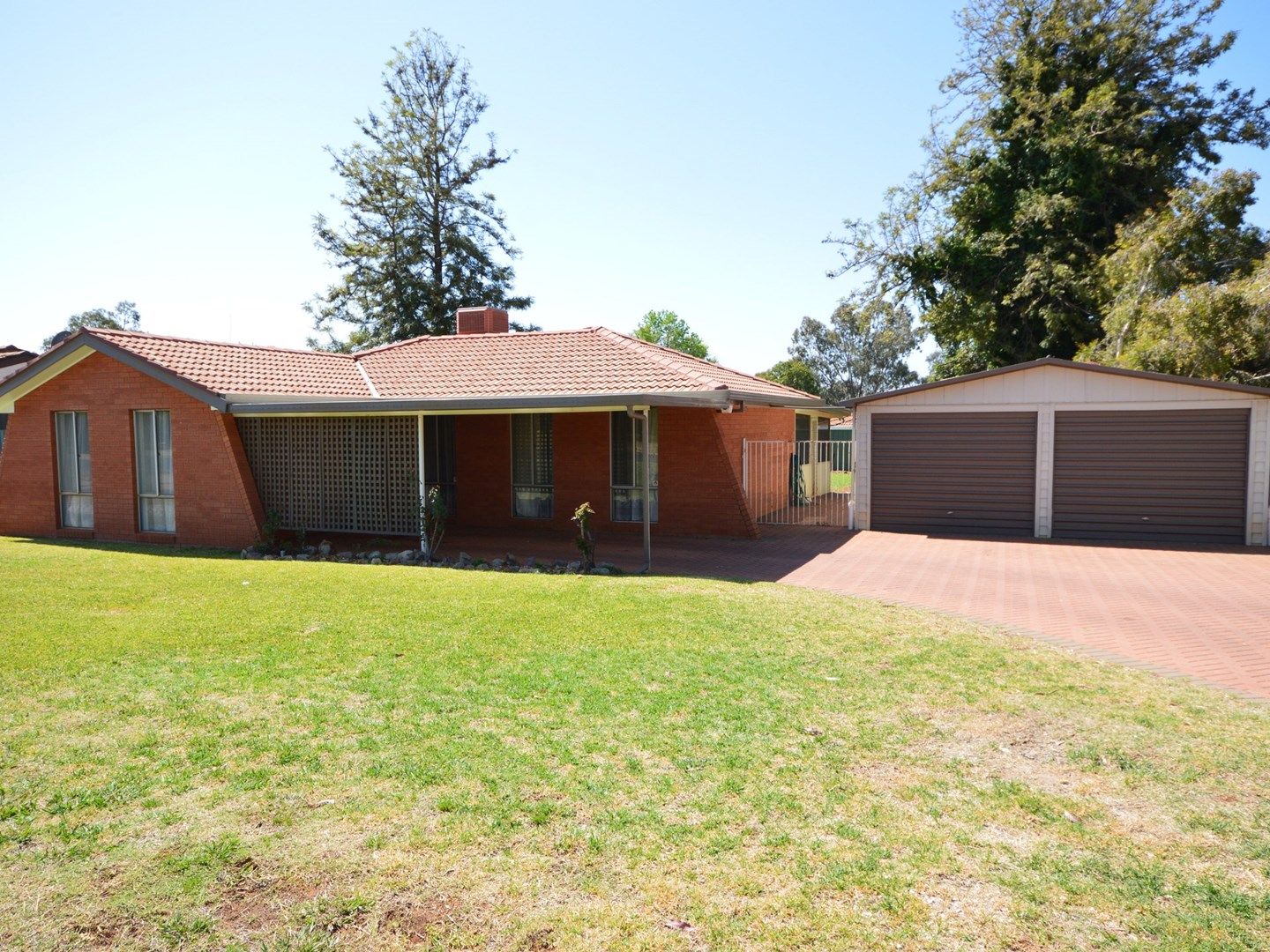 3 Meadowbank Drive, Dubbo NSW 2830