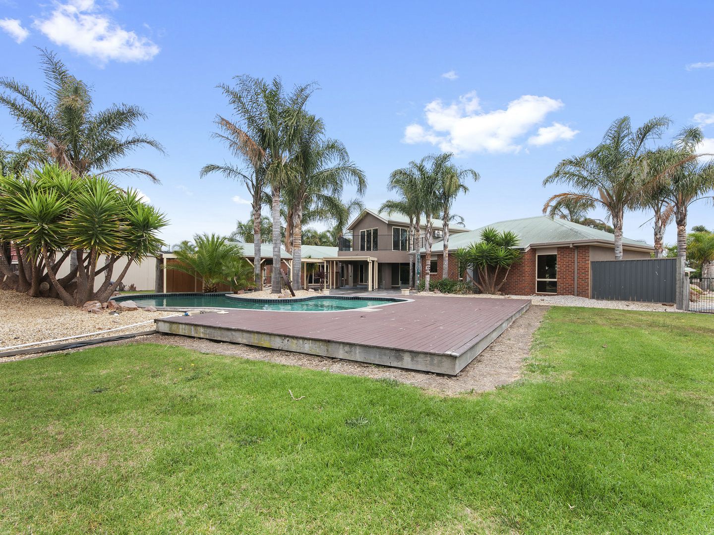 37 Street, Rosedale VIC 3847 Domain