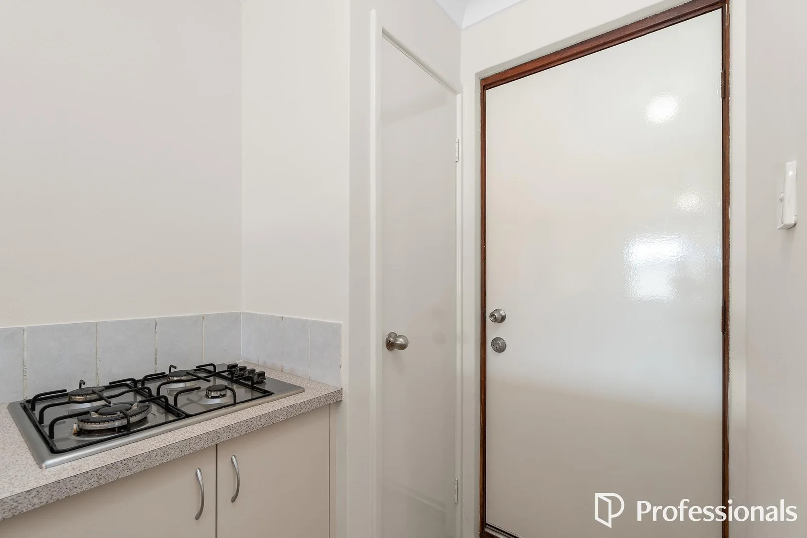 Additional image 41 of 142 Seville Drive, Seville Grove WA 6112