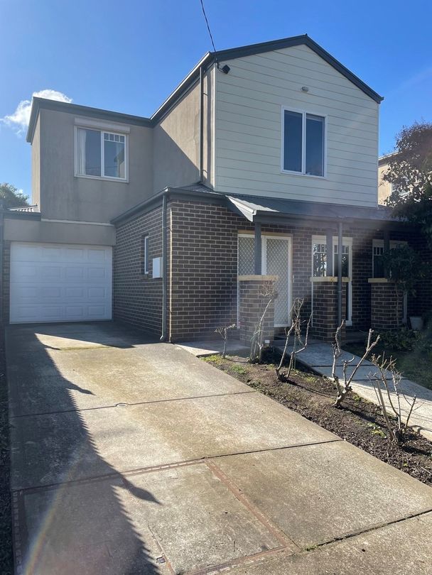 3 bedrooms Apartment / Unit / Flat in 2/37 -39 Brook  Street SUNBURY VIC, 3429