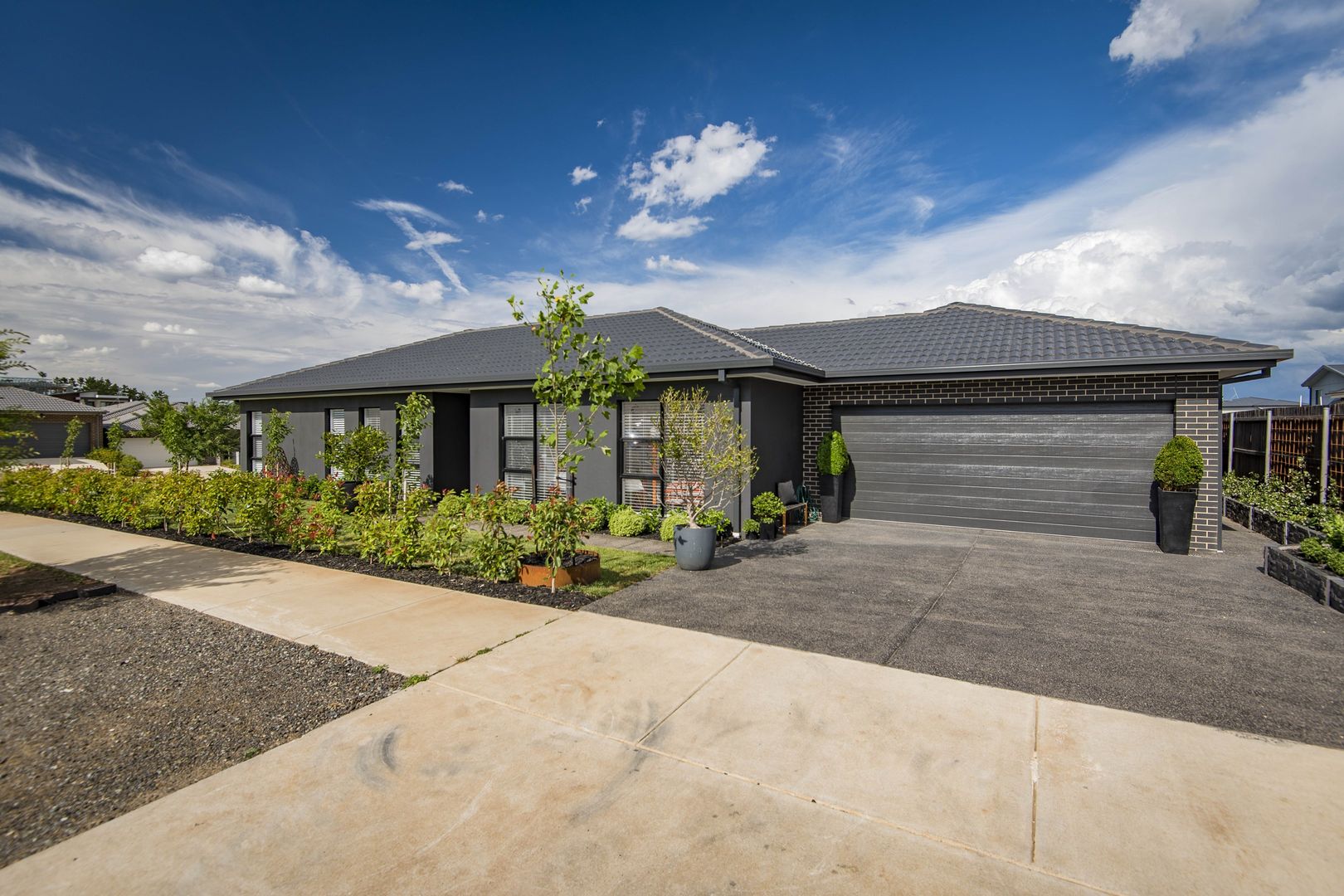16 Bakewell Street, Coombs ACT 2611, Image 2