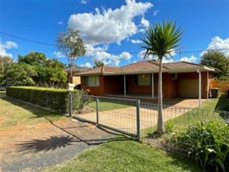 3 bedrooms House in 105 Dalton Street DUBBO NSW, 2830