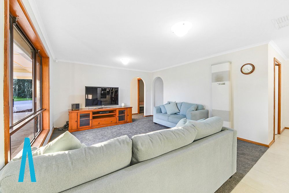 3 Navarino Court, Surrey Downs SA 5126, Image 2