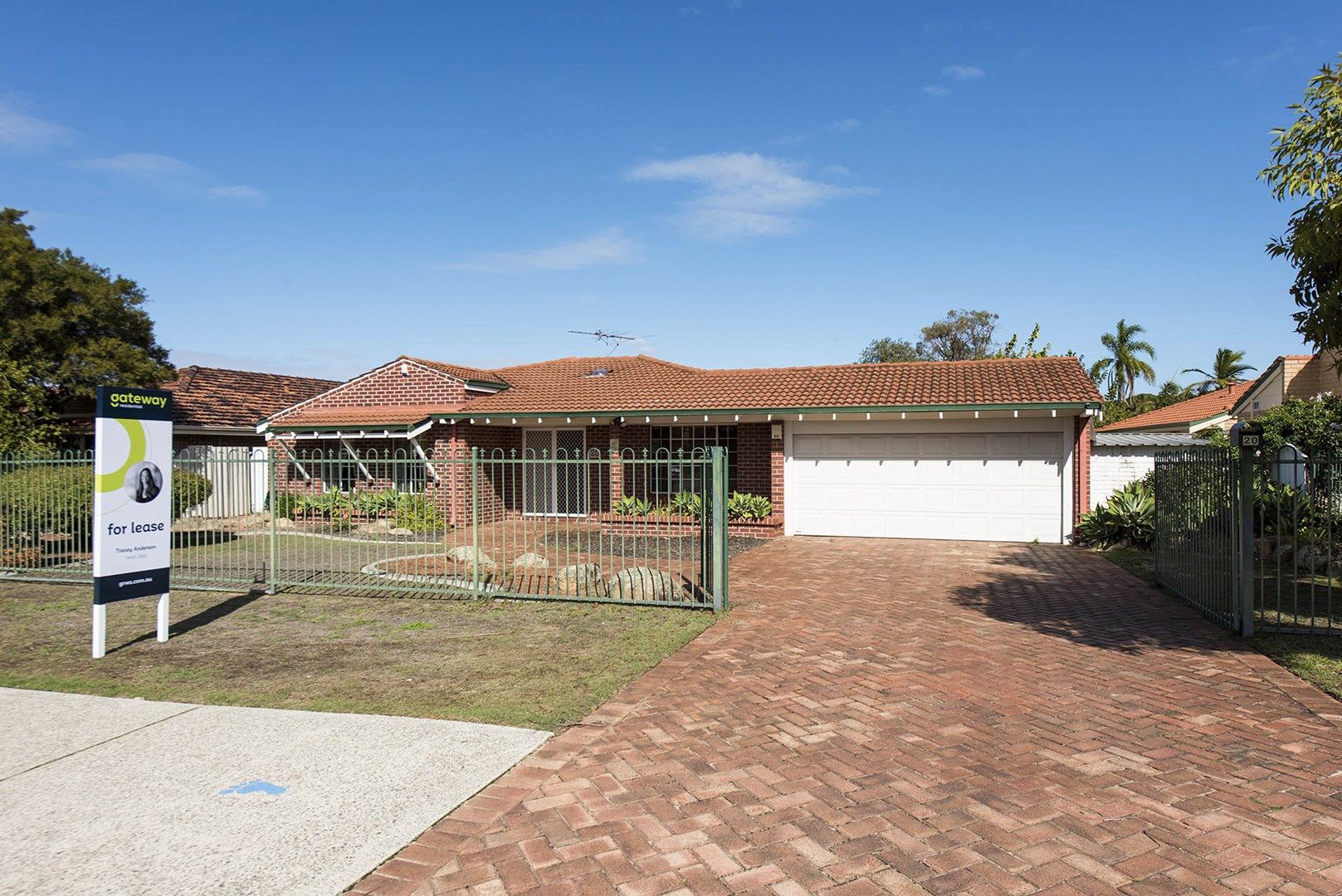 4 bedrooms House in 20 Jackson Avenue WINTHROP WA, 6150