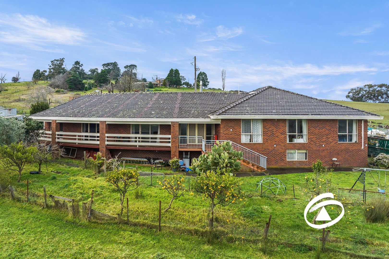 585 BelgraveHallam Road, Narre Warren East VIC 3804 House for Sale