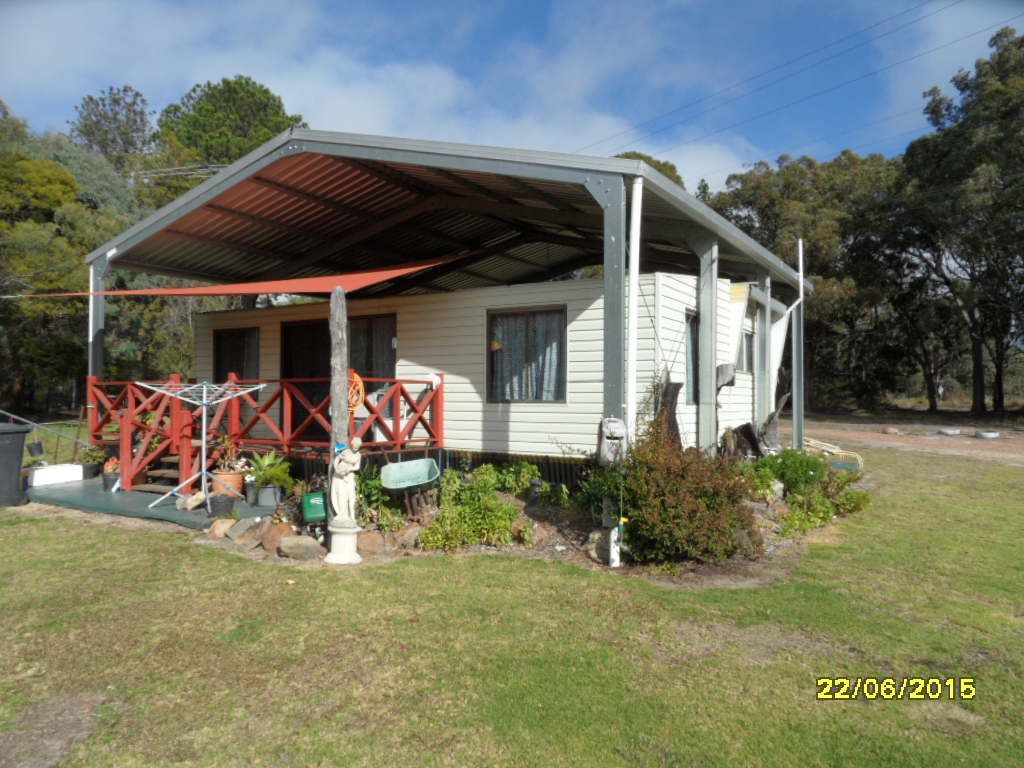 25 Belmont Drive, Stanthorpe QLD 4380, Image 2