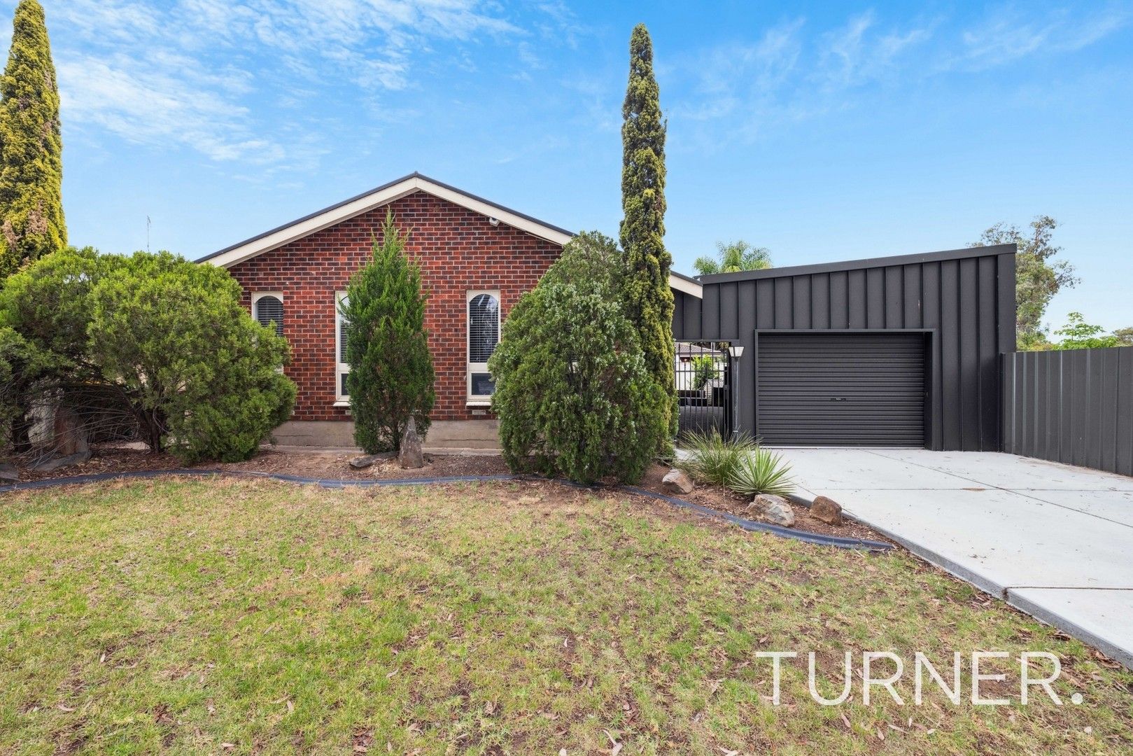 3 bedrooms House in 11 Radiata Grove SALISBURY HEIGHTS SA, 5109