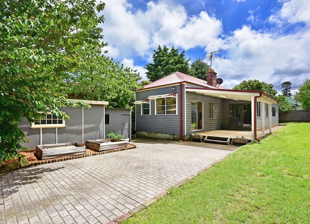 8 Mimosa Lane, Katoomba NSW 2780