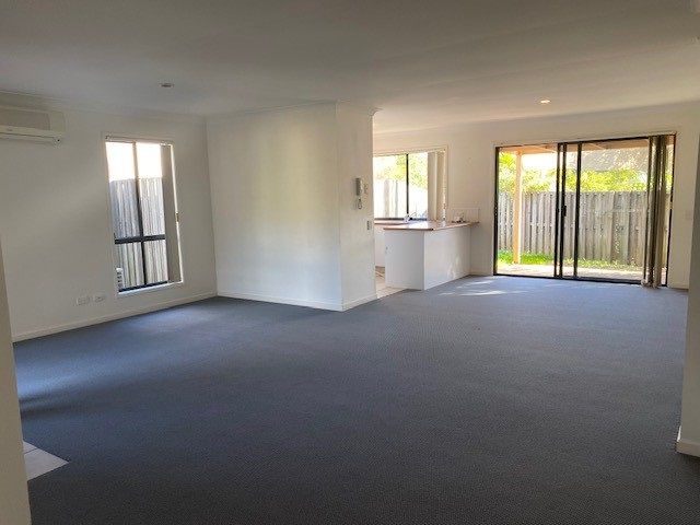 80/24 Amsonia Court, Arundel QLD 4214, Image 2