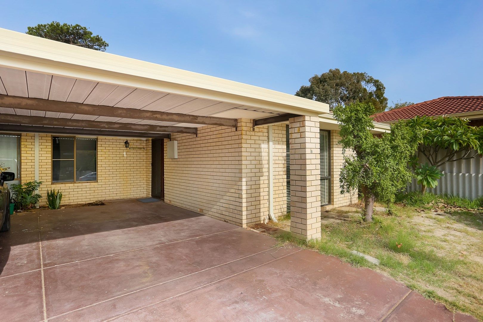 3 bedrooms Duplex in 227A Berwick Street VICTORIA PARK WA, 6100