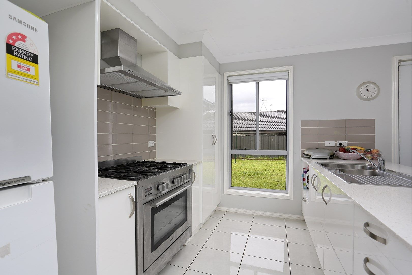 9 Tucker Street, Ropes Crossing NSW 2760, Image 1