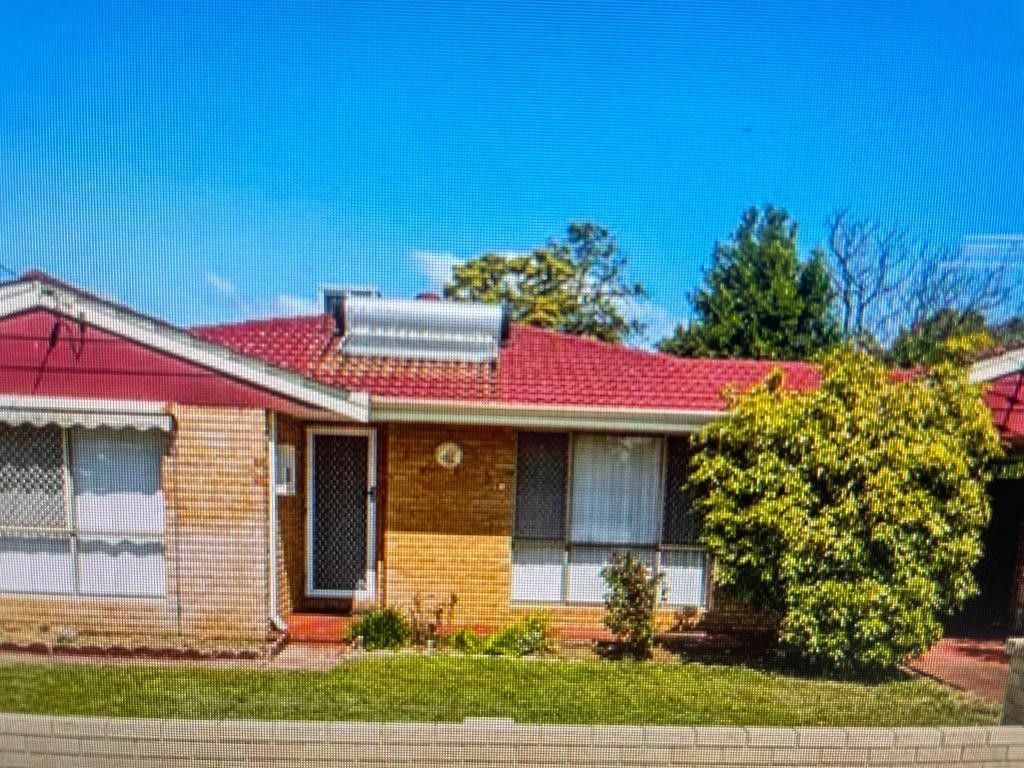 4 bedrooms House in 45 Peel Street MANDURAH WA, 6210