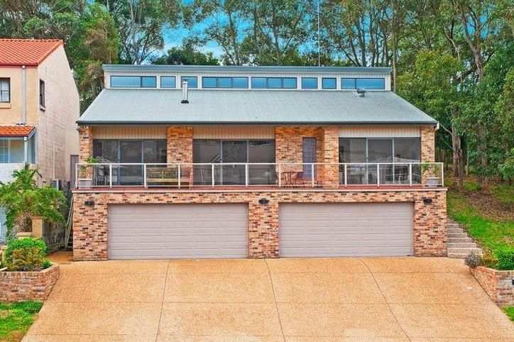20 Copper Valley Close, CAVES BEACH NSW 2281, Image 2