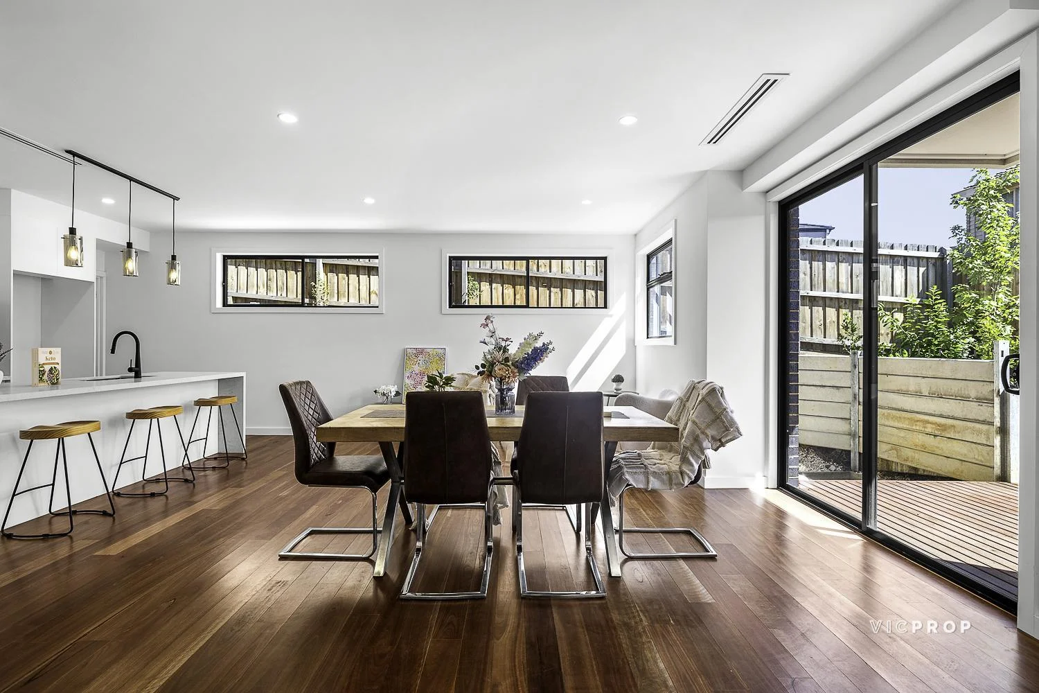 Additional image 9 of 5/102 Rose Avenue, Templestowe Lower VIC 3107