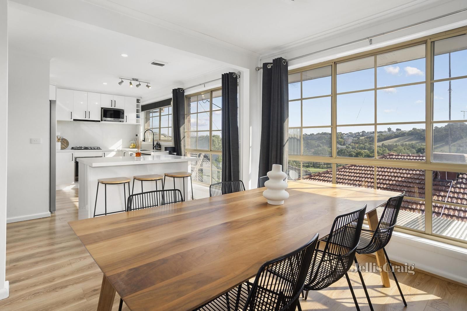 4 bedrooms Townhouse in 2/40 Fran Street GLENROY VIC, 3046