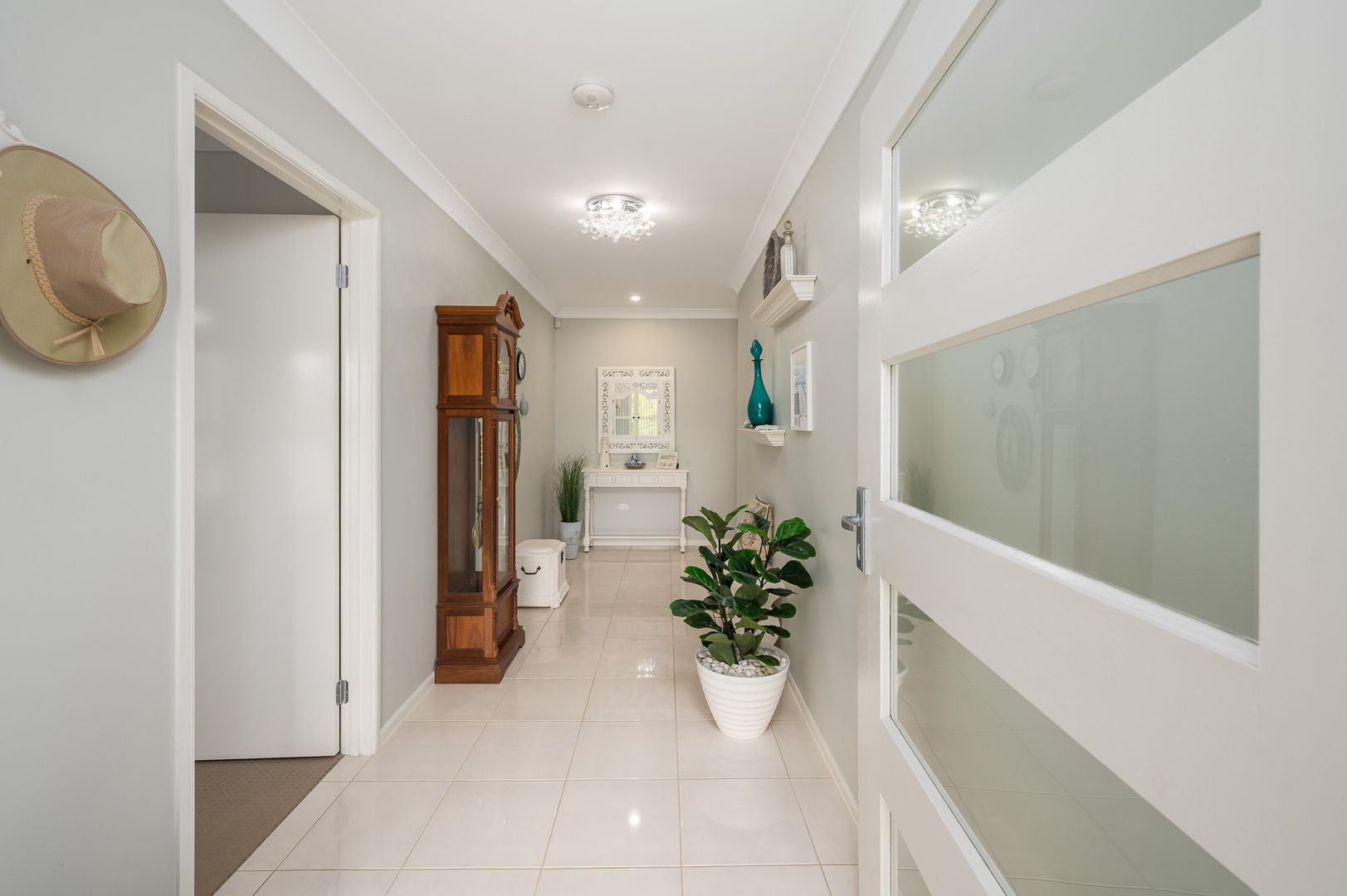 56 Southern Cross Boulevard, Shell Cove NSW 2529, Image 2