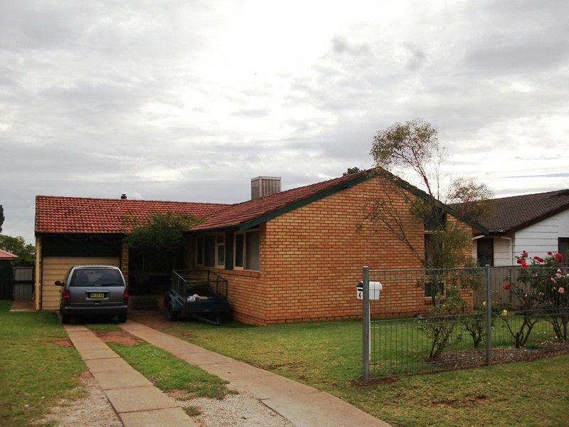 4 Sealey Street, Condobolin NSW 2877, Image 0