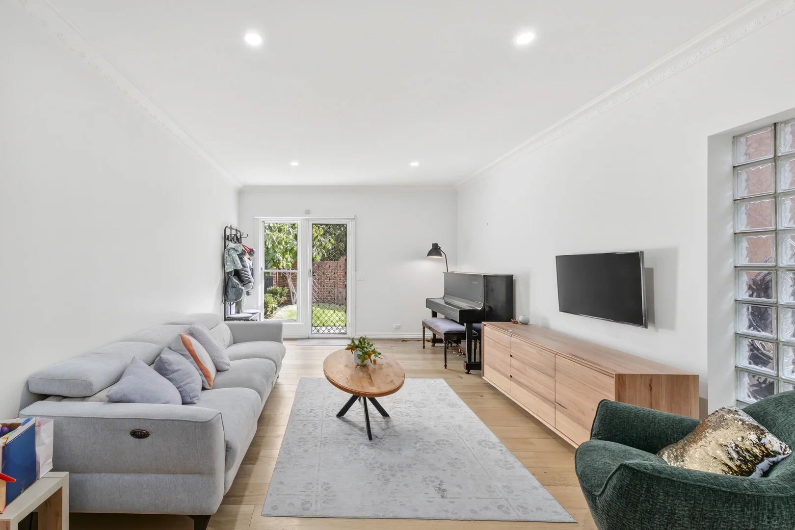 Additional image 2 of 2/3 Cairns Avenue, Newtown VIC 3220