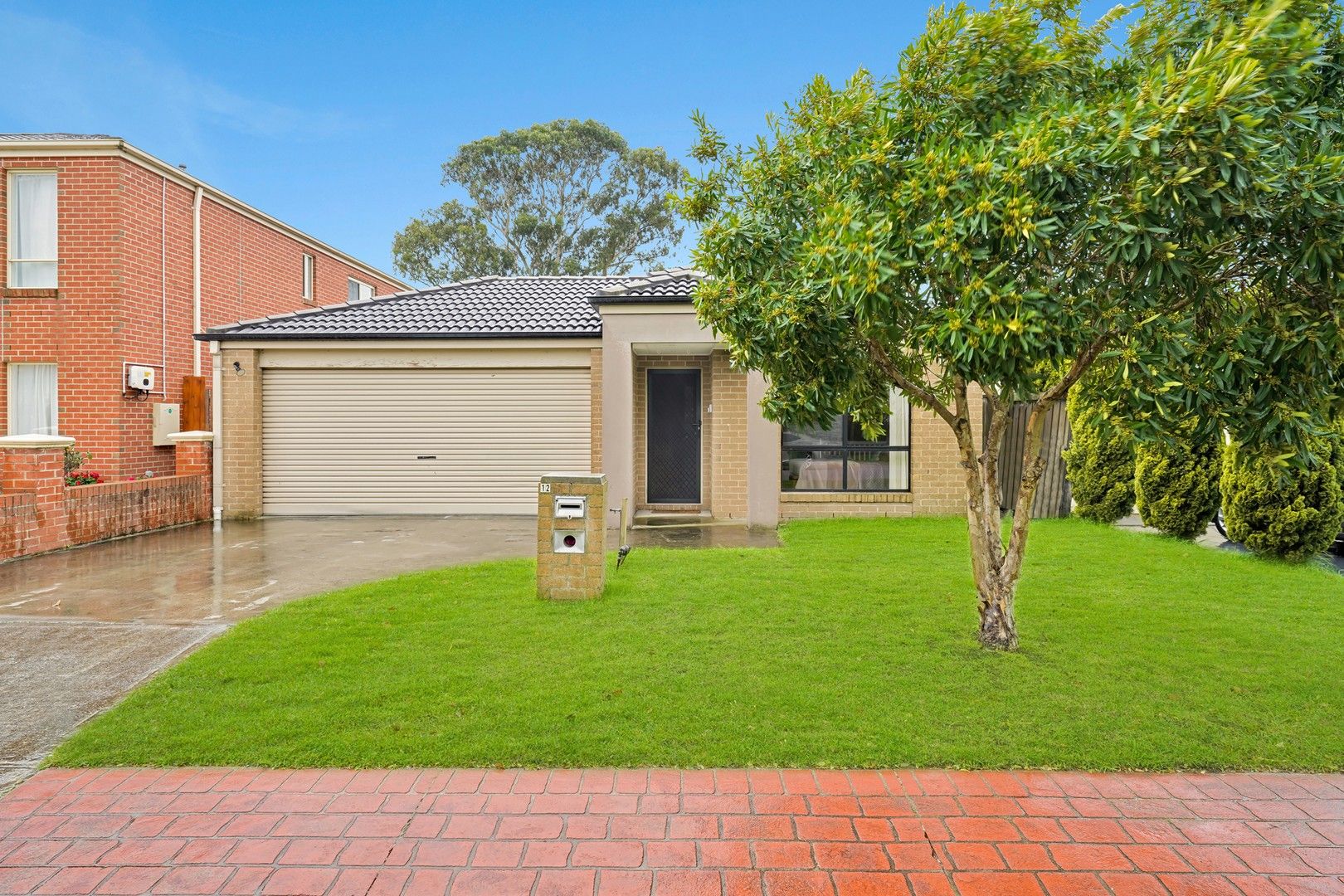 4 bedrooms House in 12 Watergum Avenue LYNDHURST VIC, 3975