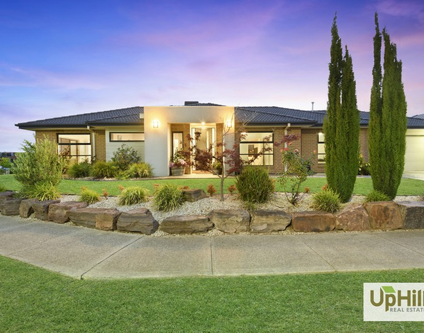 33 Reflections Boulevard, Clyde North VIC 3978