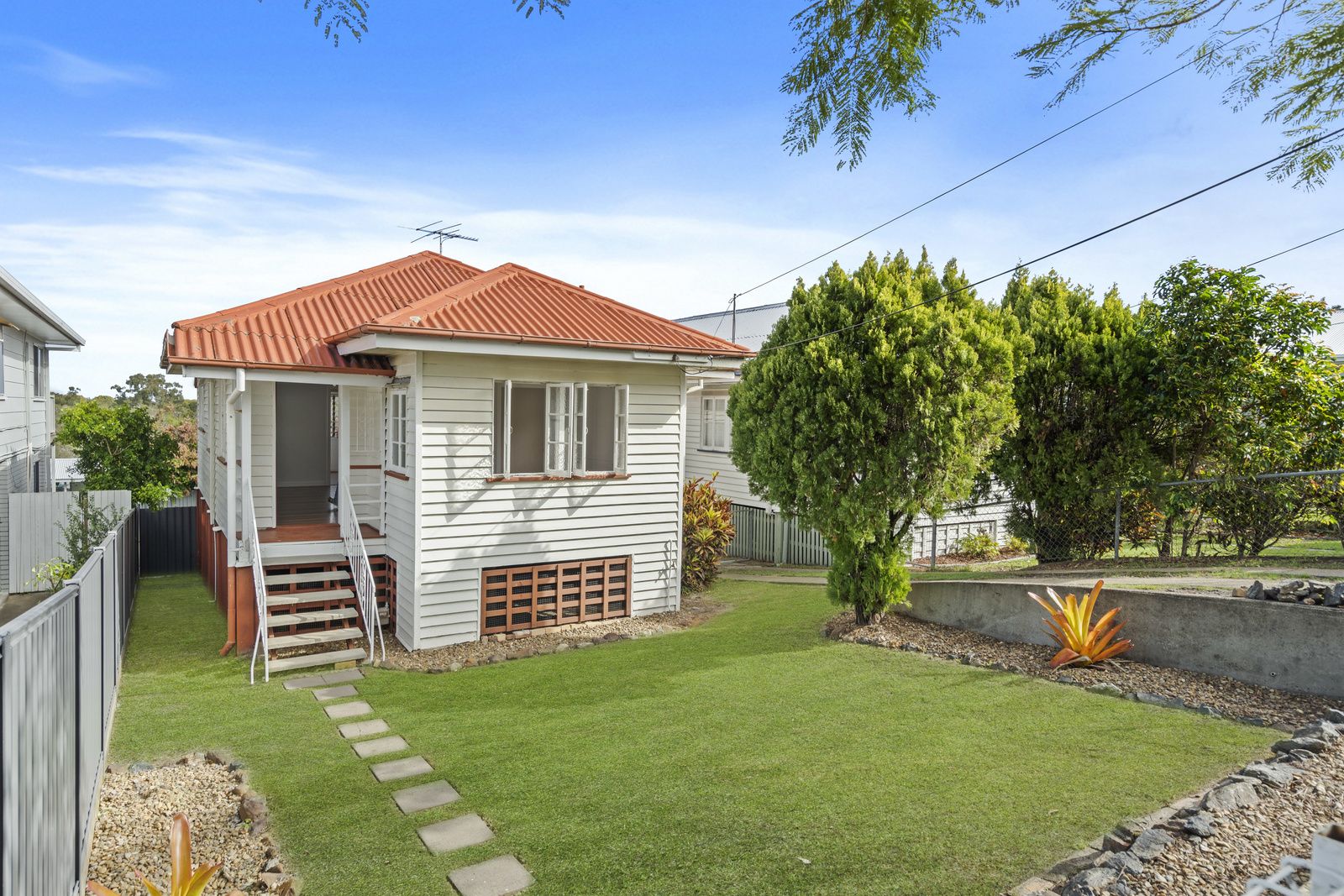 3 bedrooms House in 33 Ernest Street MANLY QLD, 4179