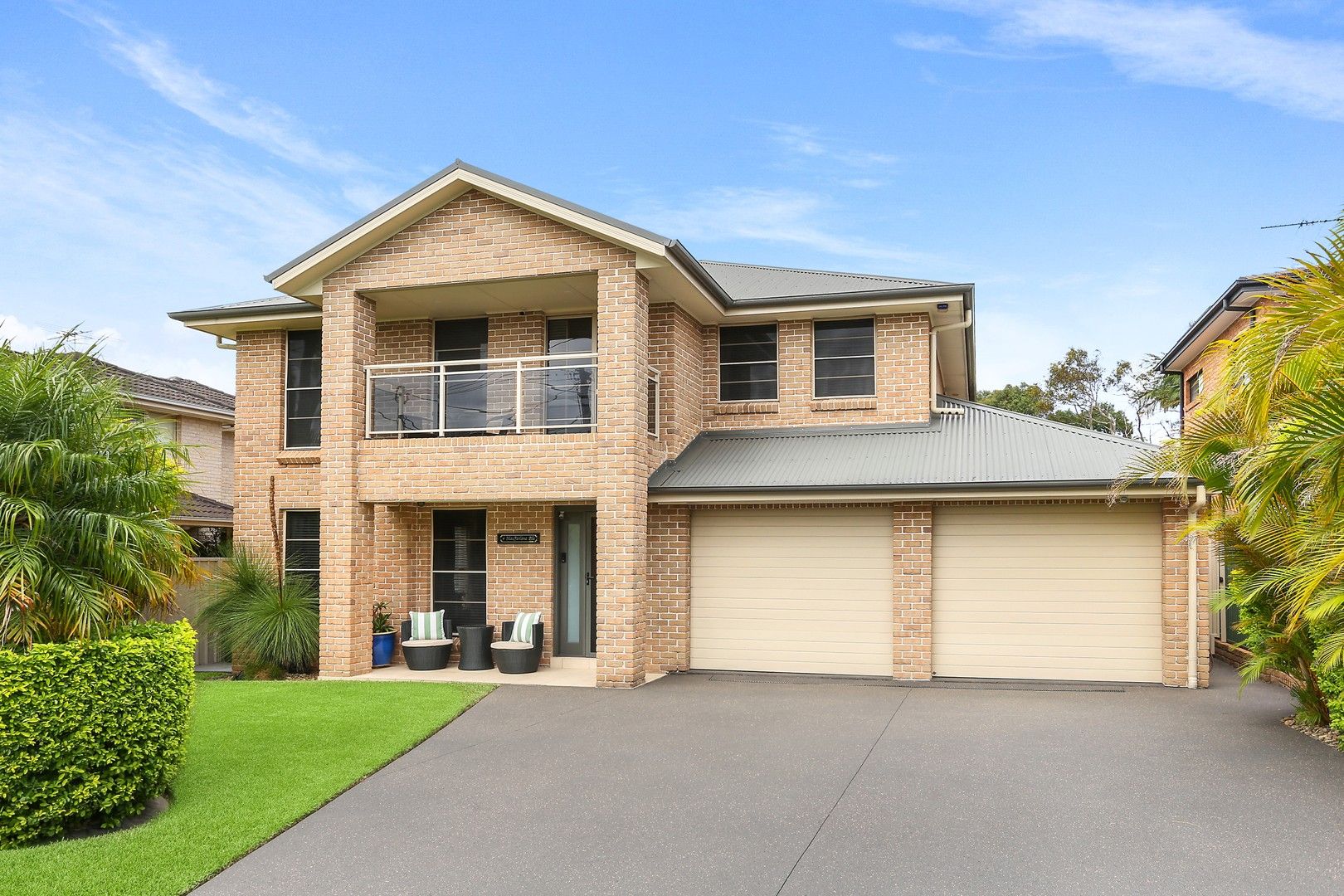 4 bedrooms House in 4 MacFarlane Parade SYLVANIA NSW, 2224