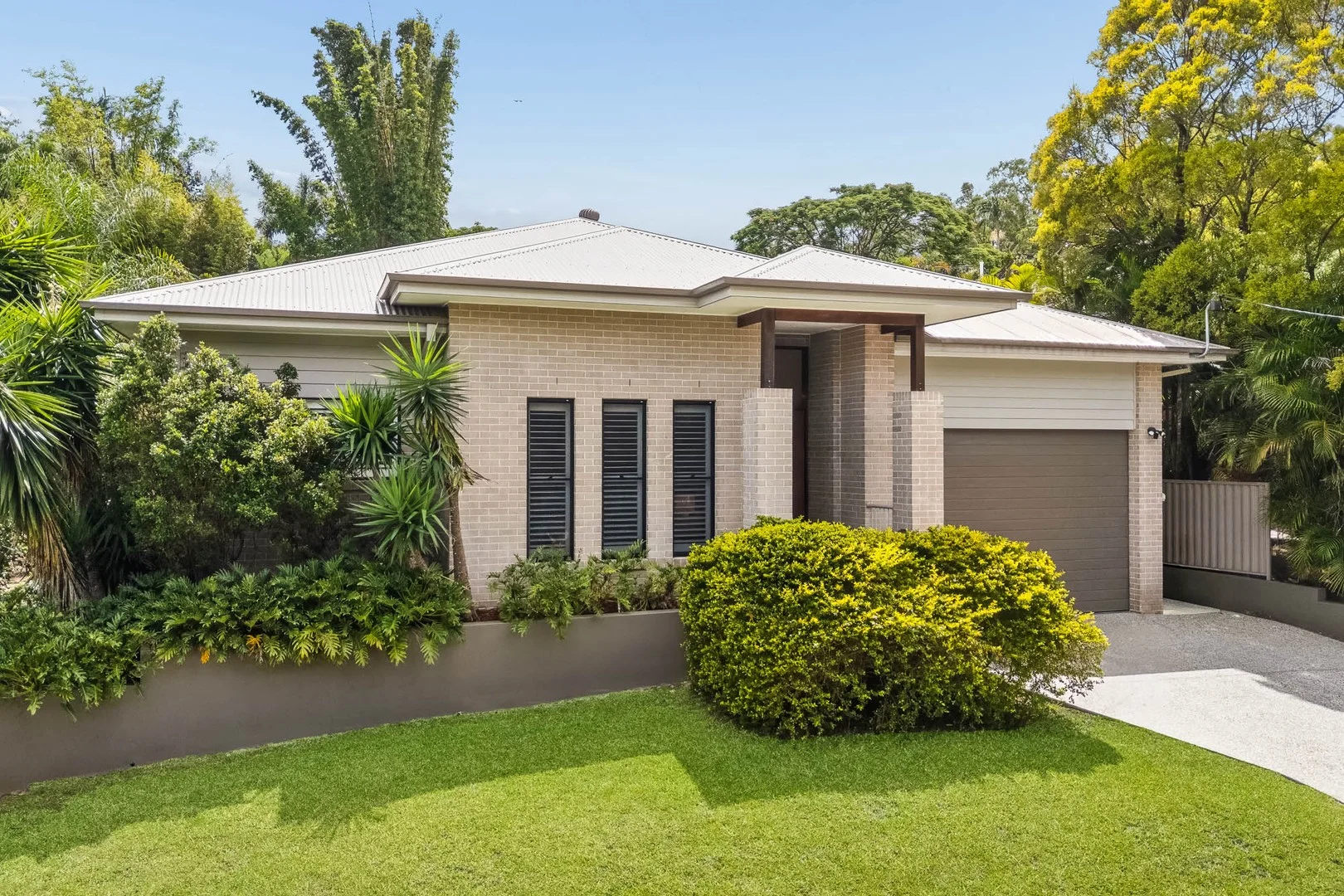 Primary image of 14 Desanne Place, Moorooka QLD 4105