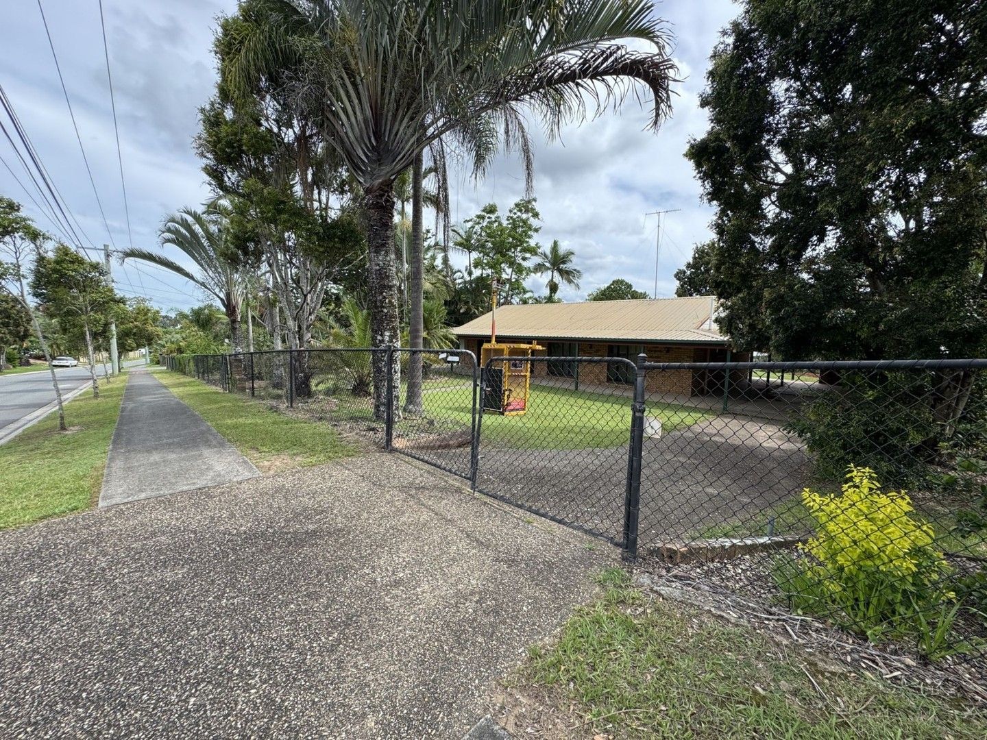 3 bedrooms House in 13-15 GARRIMA DRIVE LOGANHOLME QLD, 4129
